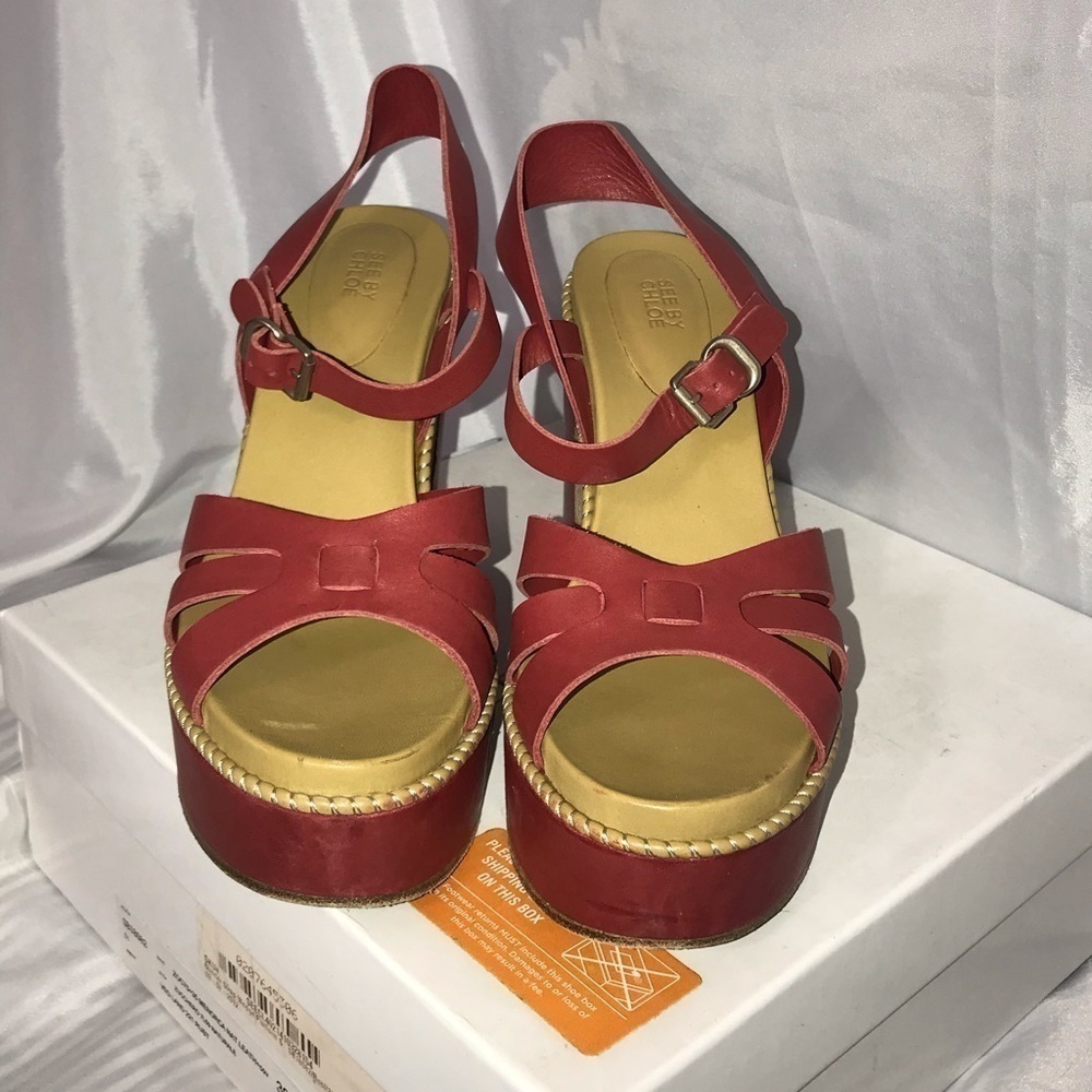 See By Chloe Menorca Nat. leather Sandals. Size 9 GUC